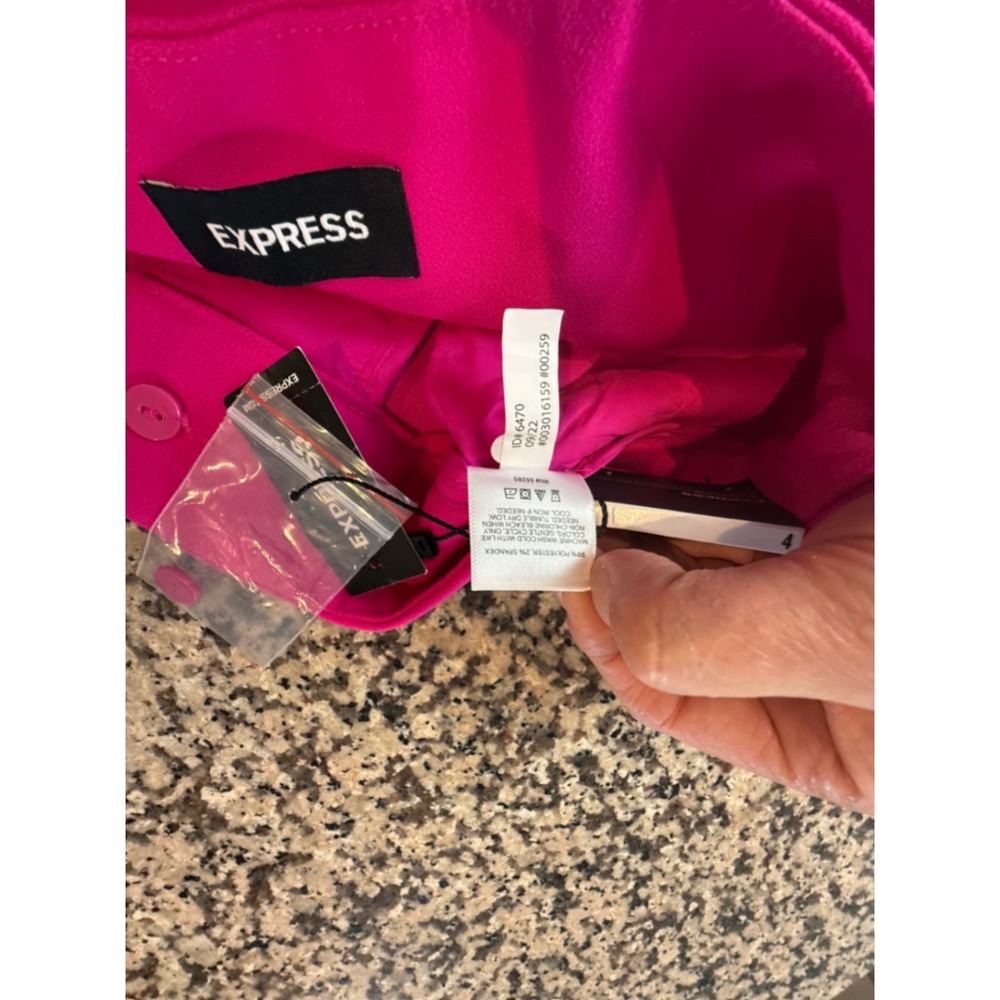 Express Stylist Super High Rise Pleated Dress Shorts Hot Pink Magenta Size 4 NWT - Picture 6 of 10